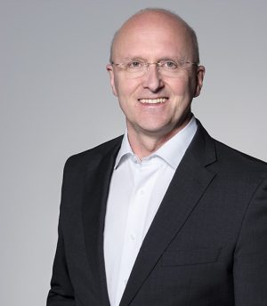 Porträt von Thomas Weber, Head Retail, Manufacturing & NGOs Switzerland bei Cognizant