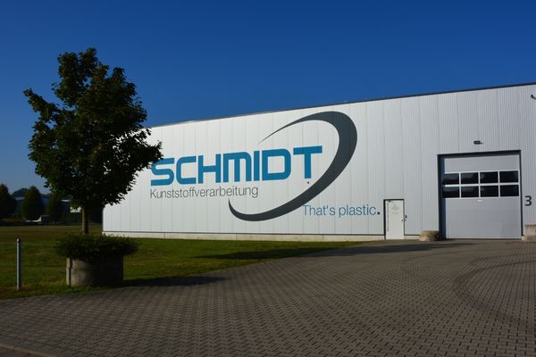 Firmengebäude von Schmidt Plastics in der Industriestraße in Emsbüren