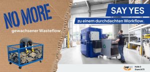Werbegrafik von Strautmann zur LogiMAT 2026 mit Ballenpresse in einer Lagerhalle und dem Slogan zur Integration von Entsorgung in den Workflow